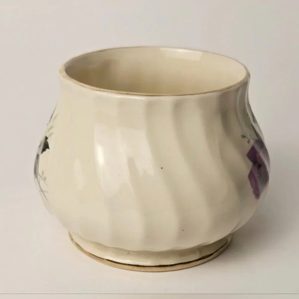 Sadler beautiful vintage